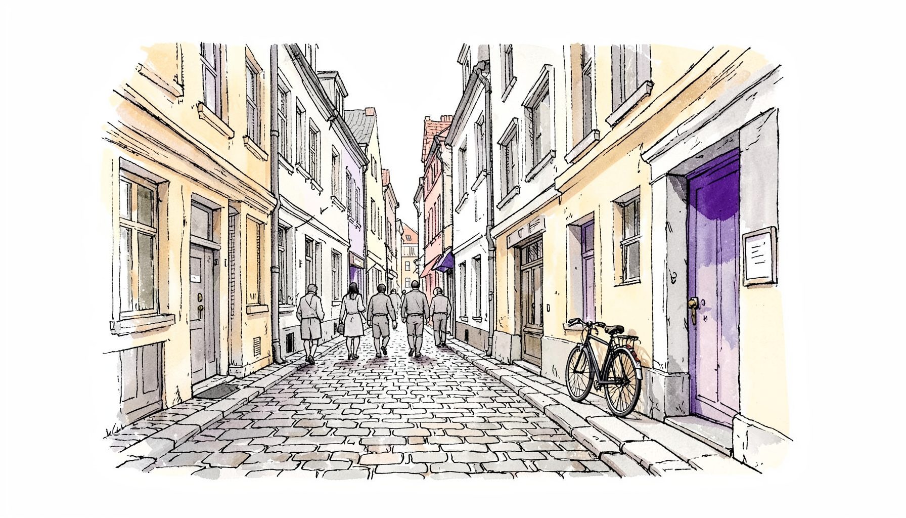 Handgezeichnete Tuscheillustration einer ruhigen europäischen Altstadtgasse mit Kopfsteinpflaster, einem Fahrrad an einer Hauswand und Fußgängern, in sanften Ocker- und Grautönen